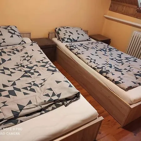 Bsapartmanhaz * Tiszaujvaros